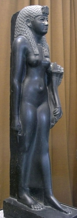 Statue-of-Cleopatra-as-Egyptian-goddess