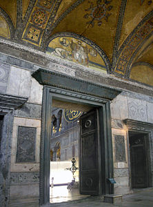 Imperial_Gate_Hagia_Sophia_2007a